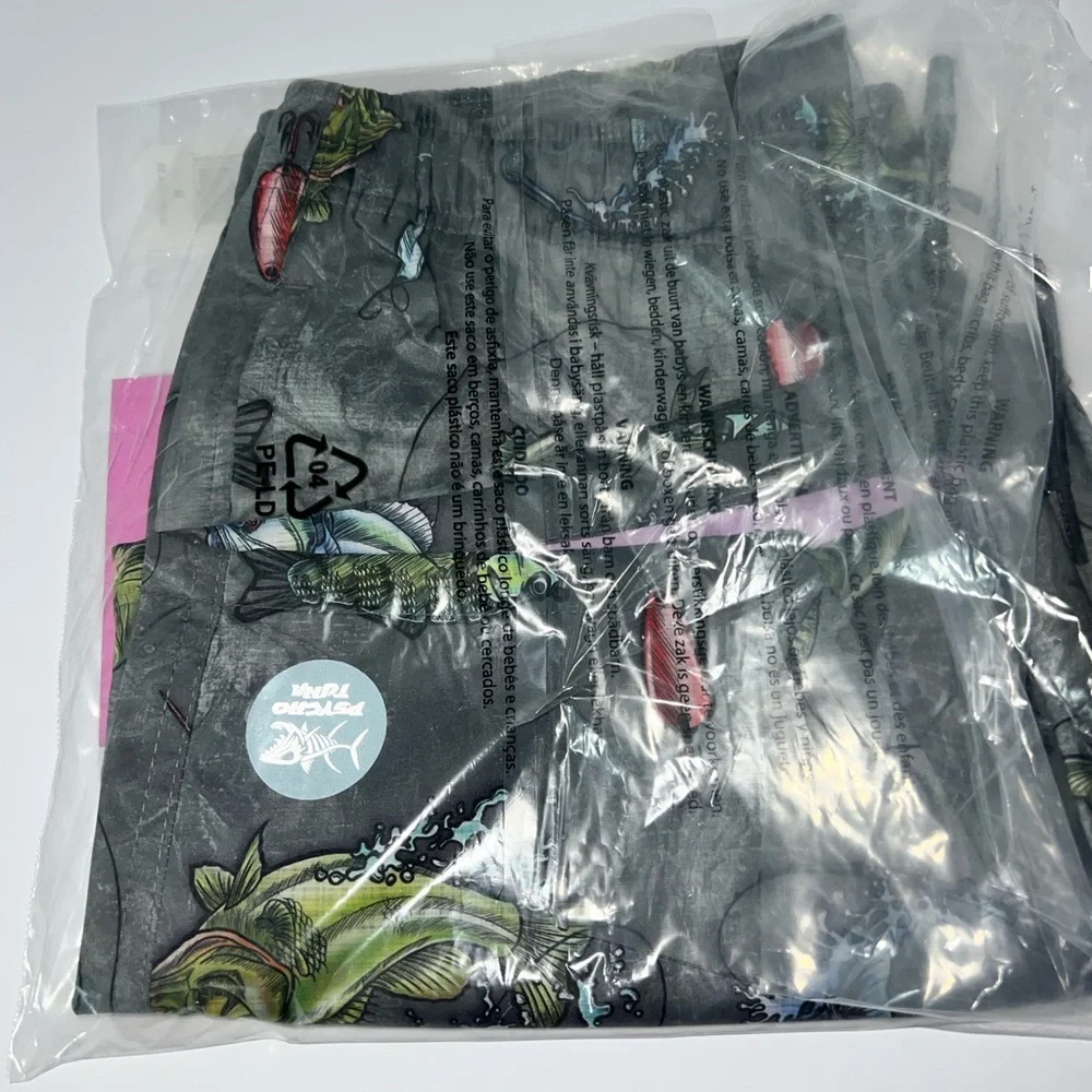 NWT Psycho Tuna Medium Reel Em In Fish Charcoal Print Board Shorts Swim Trunks‎